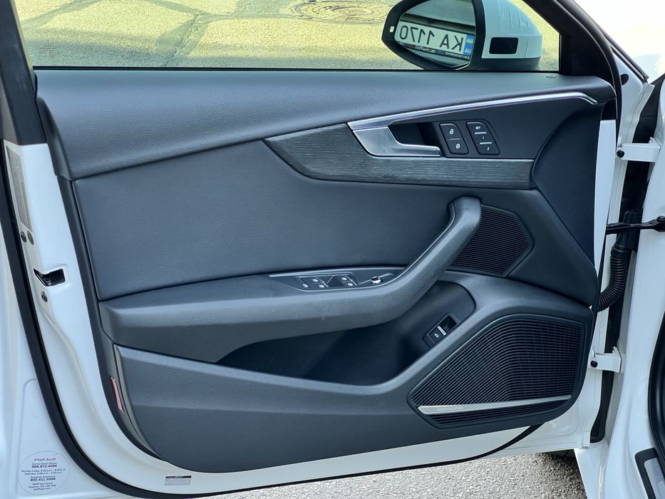 Audi a4b9 2016 рік 2.0 Quatrro