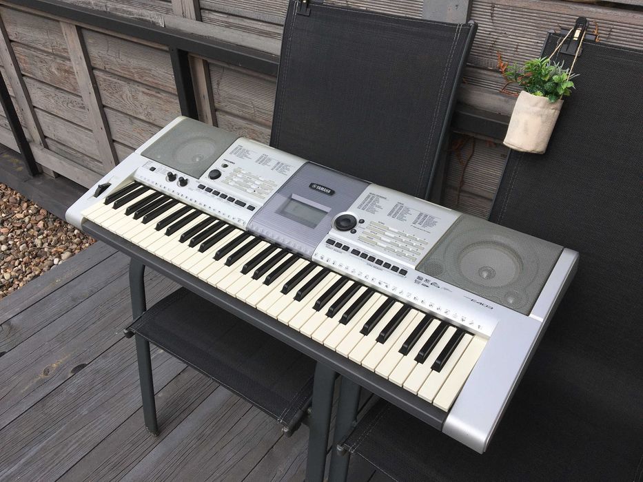 Keyboard Yamaha PSR E403