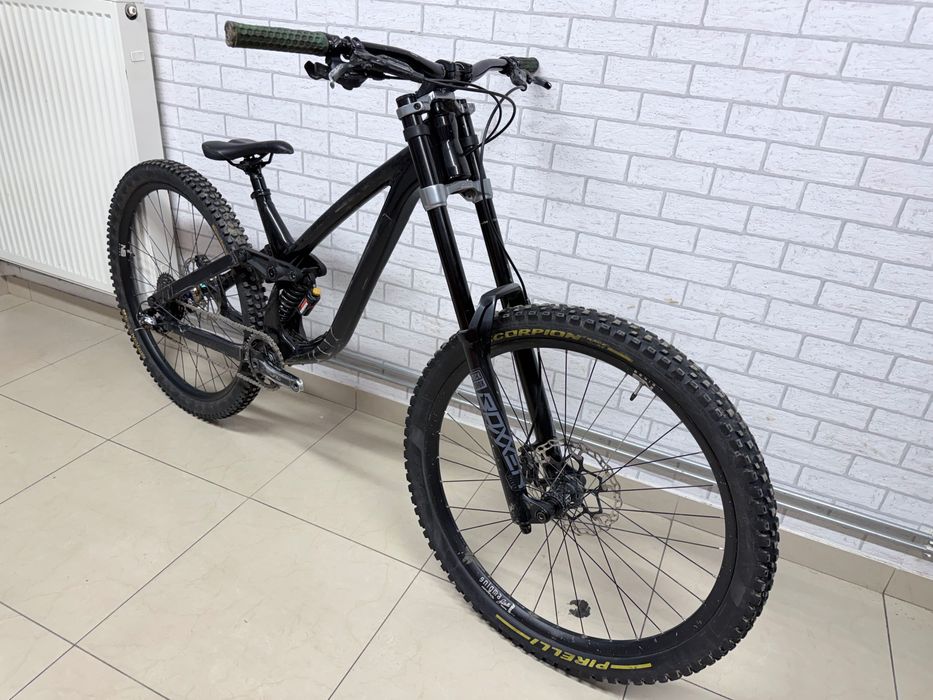 Rower downhill NS FUZZ 29" DH w rozmiarze M 055