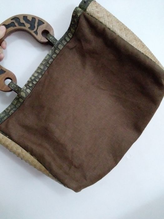 Mala marca Chesco castanha 25x35cm
