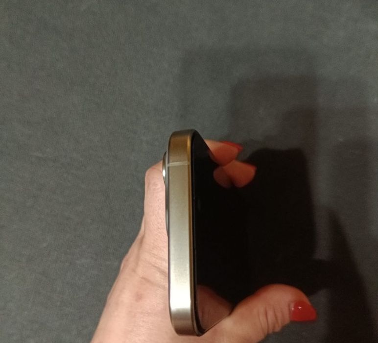 Apple iPhone 15 Pro 256GB Natural Titanium