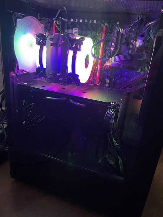 Torre Gaming Ideal para gaming e multitarefa