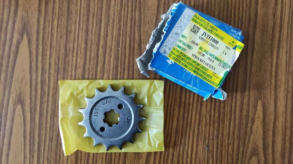 Оригінальна зірка на 15 зубів для Bajaj | JV551000