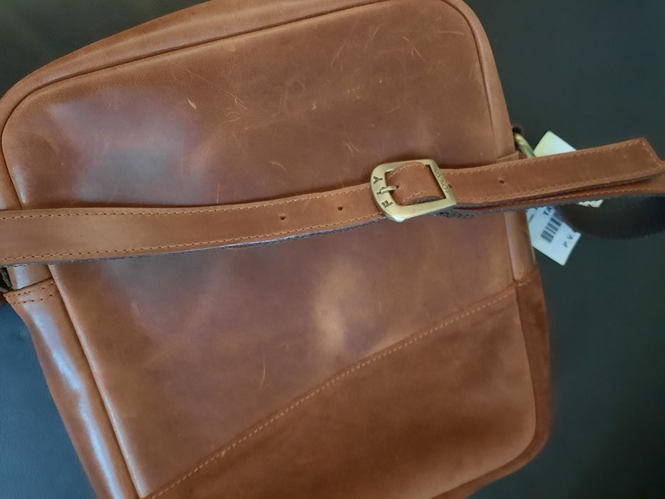 Bolsa/ Carteira Fly London em pele SUPER PROMOÇÃO