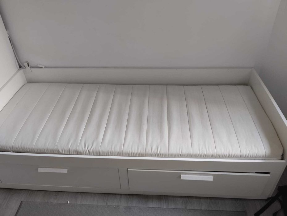 Cama Individual / Casal Brimnes Ikea