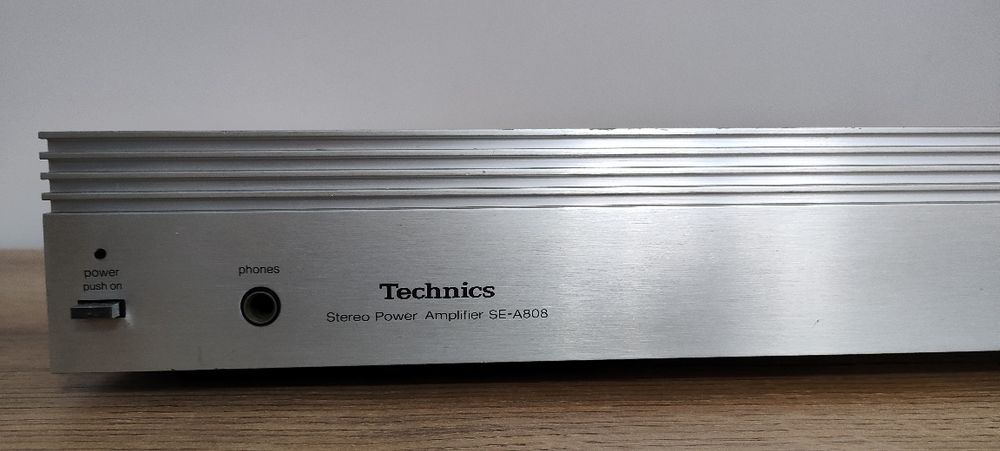 Końcówka mocy Technics SE-A808