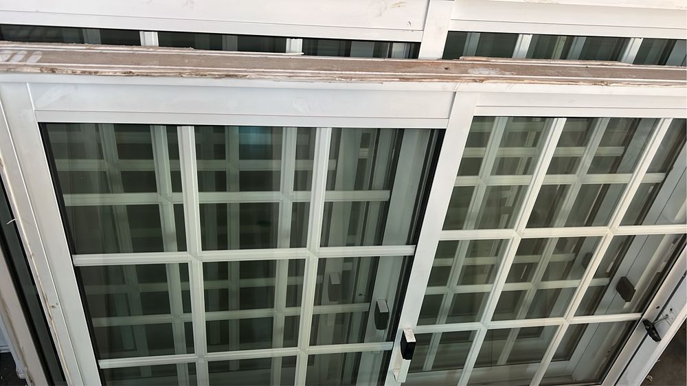 Portas e janelas de alumini usadas