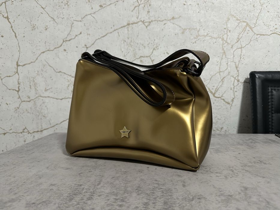 Mala Midi Dourada em Pele Cubanas