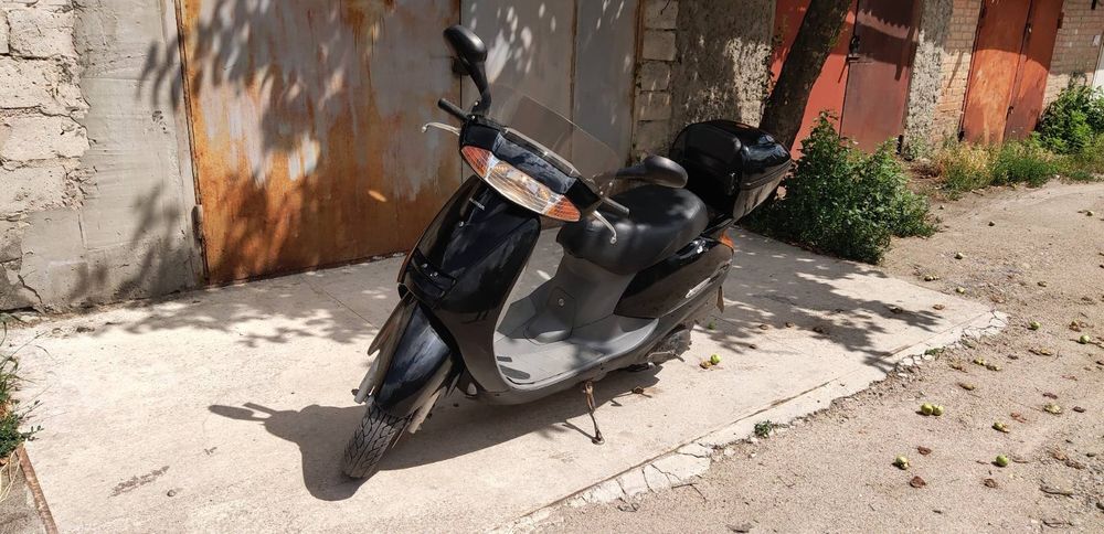 Скутер мопед Honda Lead 50 AF 48