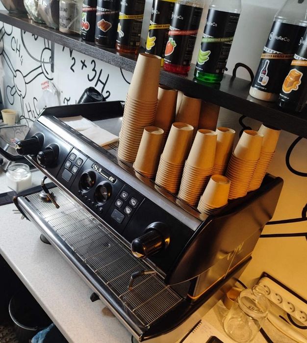 Продам Кавомашину в гарному стані