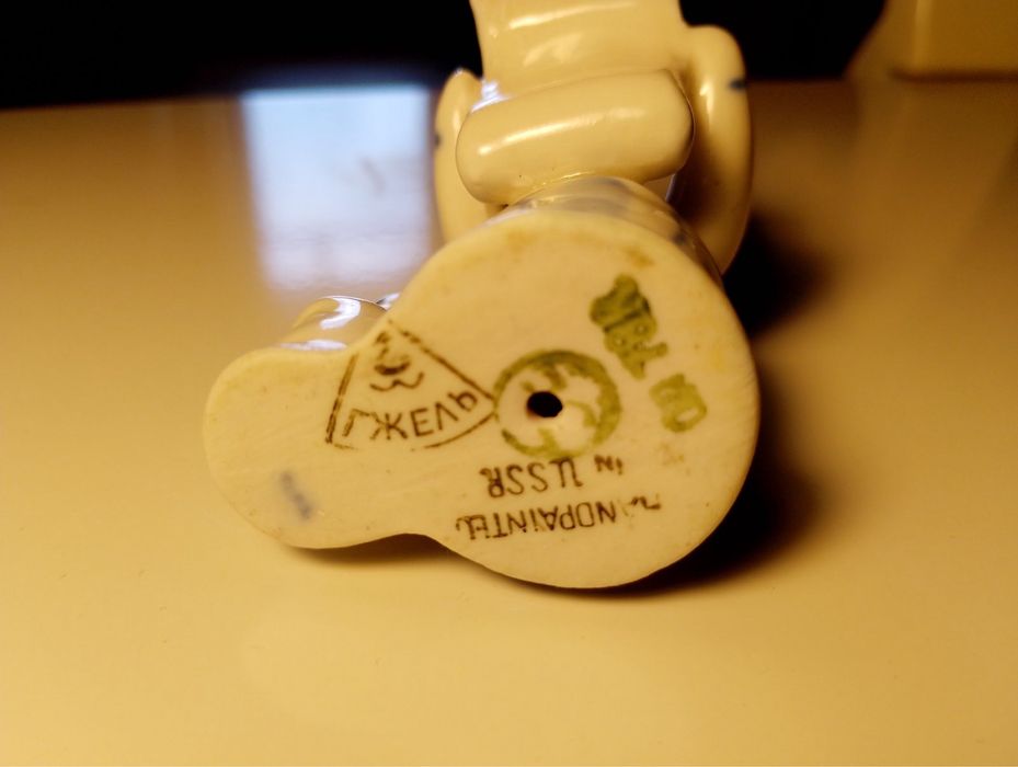 Статуетка ГЖЕЛЬ фарфор 60-70р СССР