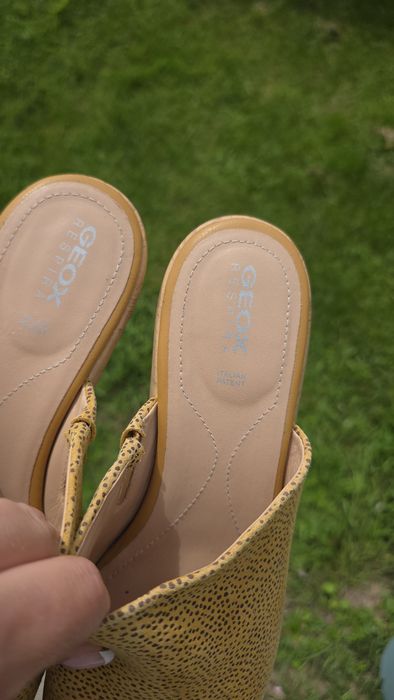 Buty damskie klapki na obcasie geox 39