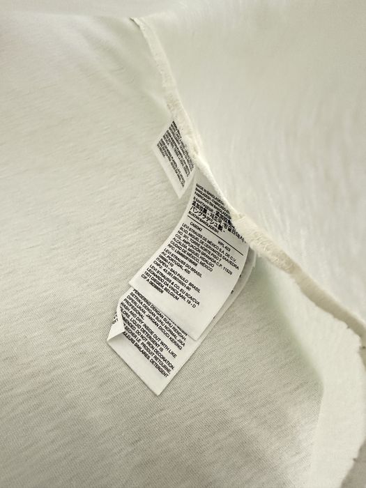 T-shirt Levi's branca com logo