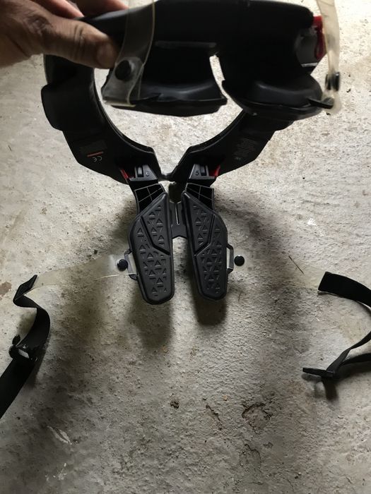 Leatt brace cervical enduro motocross protecao pescoço btt