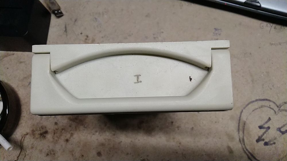 Dysk HDD retro z kieszenią