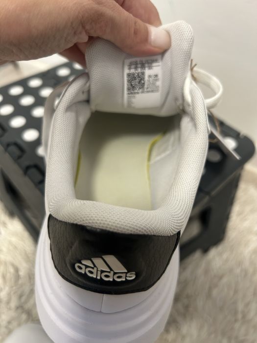 Sneakersy białe adidas r 38 2/3
