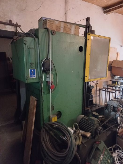 Prasa hydrauliczna 40t stan bardzo dobry