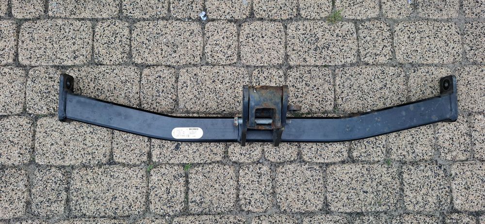 Dacia Sandero II Stepway 2 2012- hak holowniczy belka tył 8201654571
