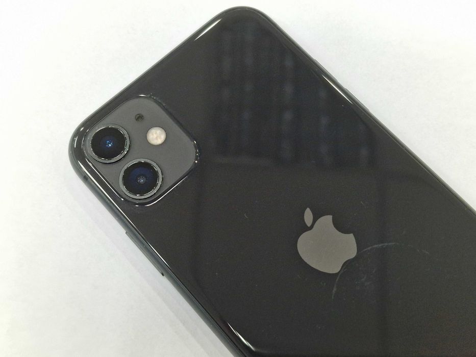 Iphone 11 128GB/ Black/ Grade A-/ Bat ~~82%/ Gwarancja + ładowarka