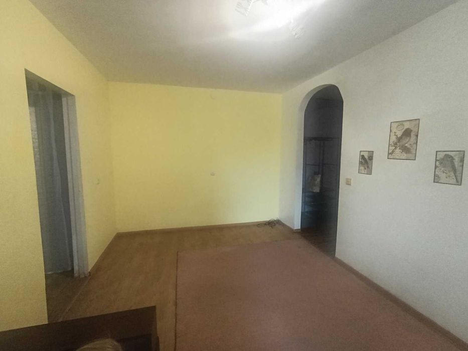 Продам 2-х комнатную на Соцгороде