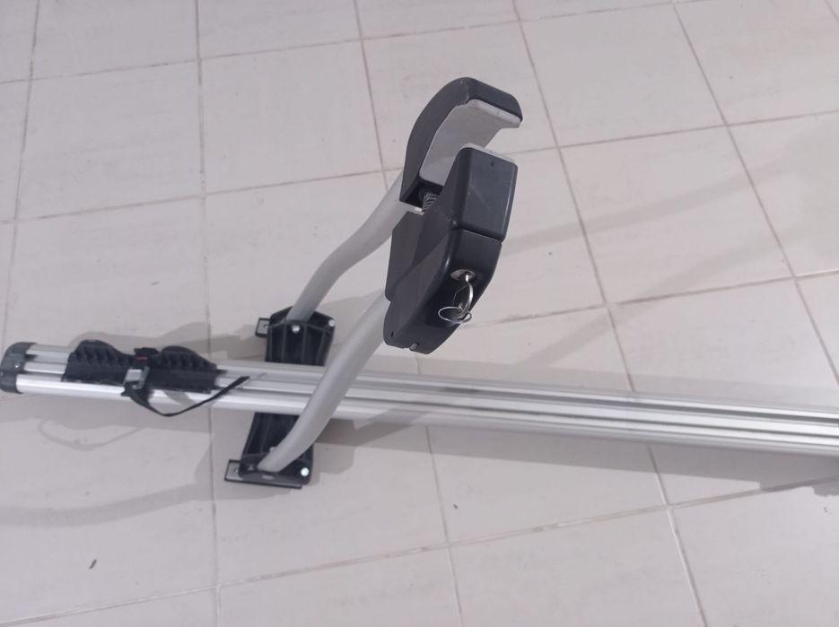 Suporte bicicleta com chave