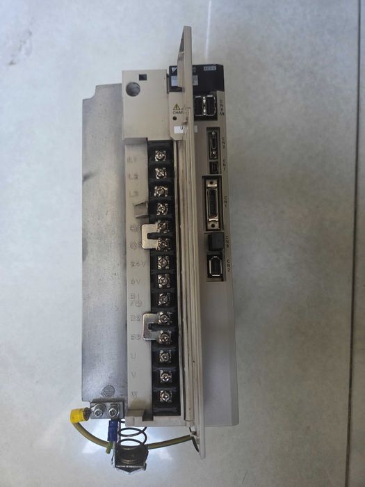 YASKAWA SGDV-120D11A Servopack