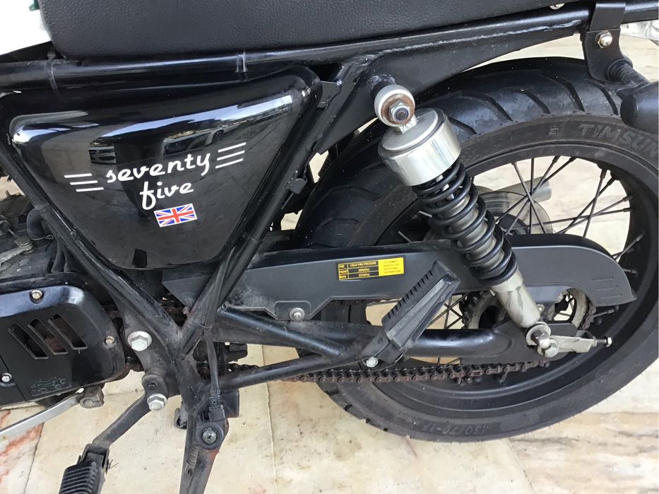 Moto mash 125 cc 1000€ este fim de semana