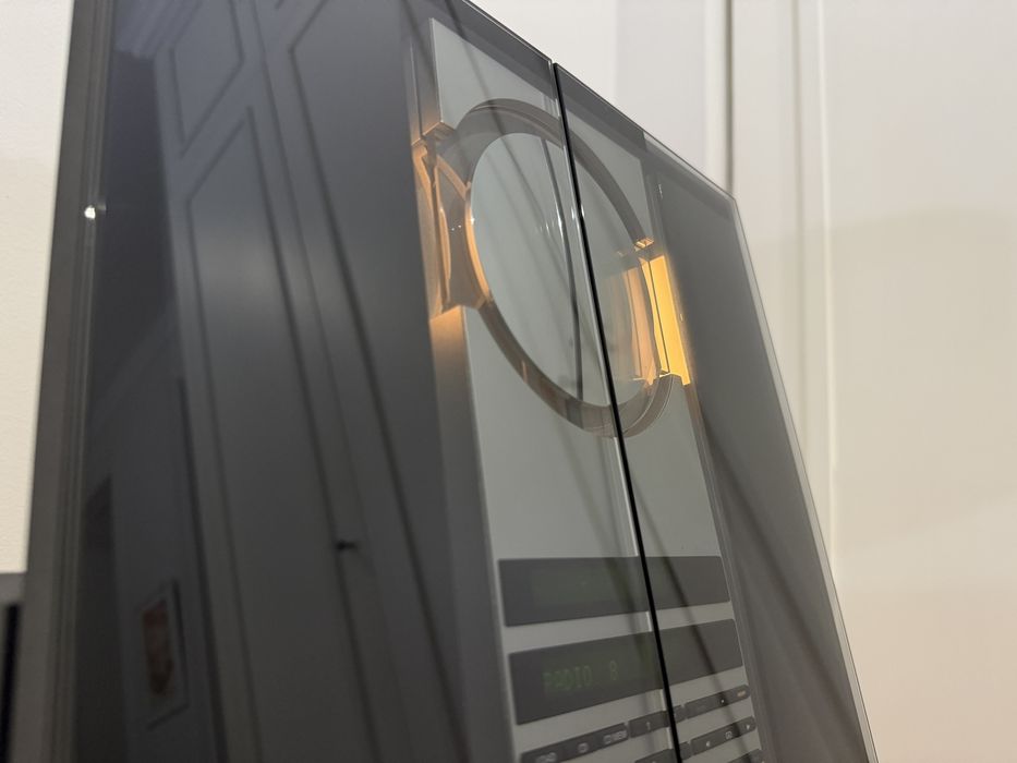 Bang & Olufsen BeoSound 3200 – Excelente Estado – Com Stand