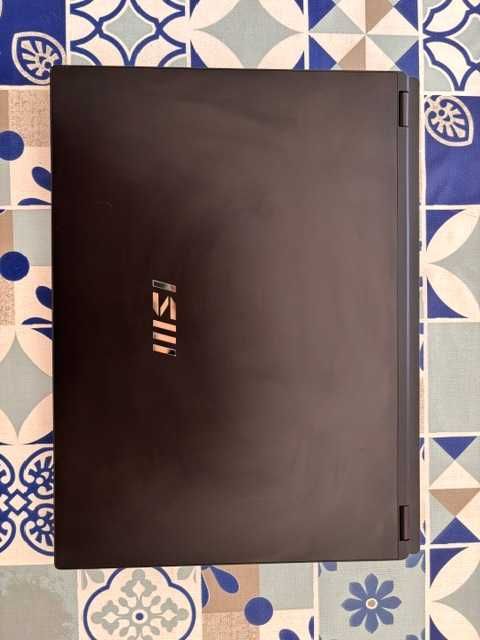 Portátil MSI Modern 14 H (i7 13ª Ger., 32GB RAM)