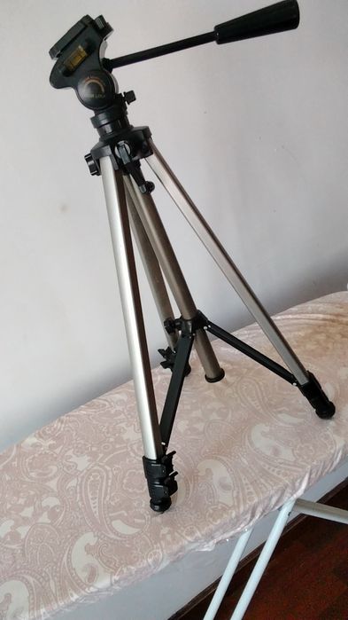 Tripé de máquina de fotografia
