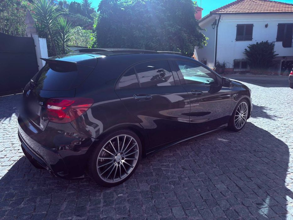 Mercedes-Benz A 45 AMG 4Matic Speedshift 7G-DCT
