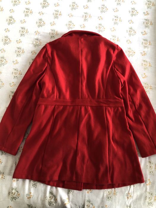 Casaco vermelho novo