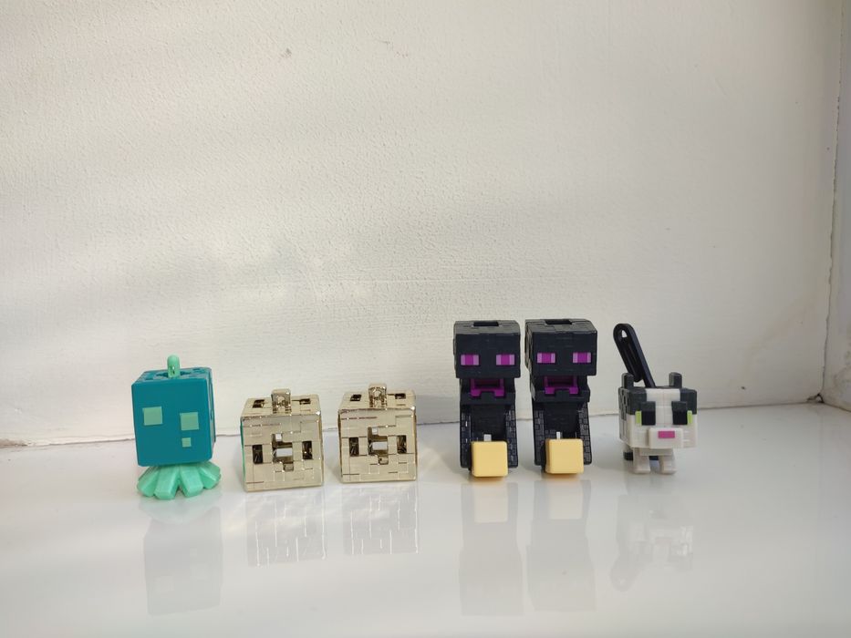 Фігурки Kinder Joy Minecraft