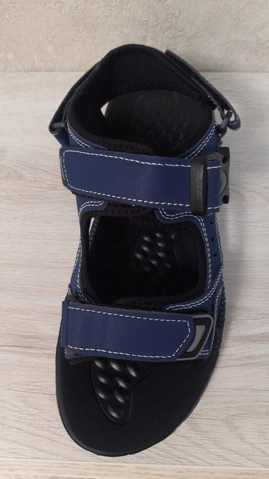 Сандалии, босоножки