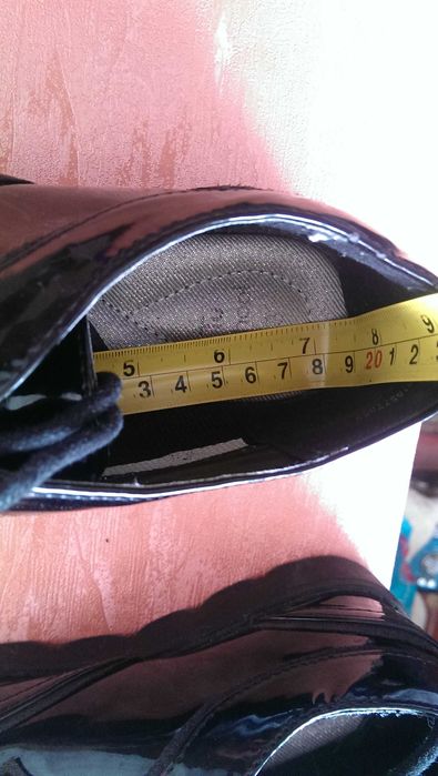 Туфельки на мальчика в прекрасном  состоянии  19 см. Tu School