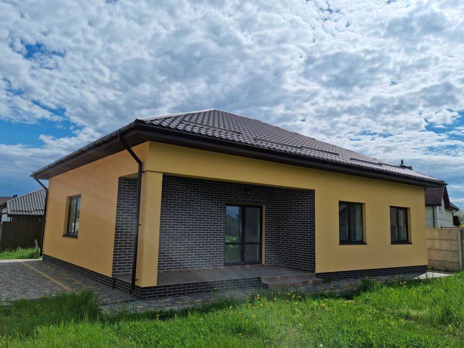 Продам 1 эт. новый дом 135 кв.м. в с.Осещина,9 соток земли от хозяина