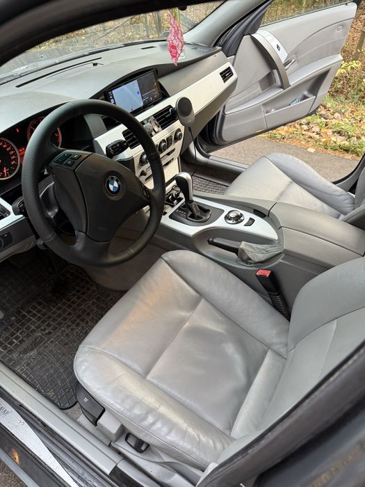 BMW  525 touring