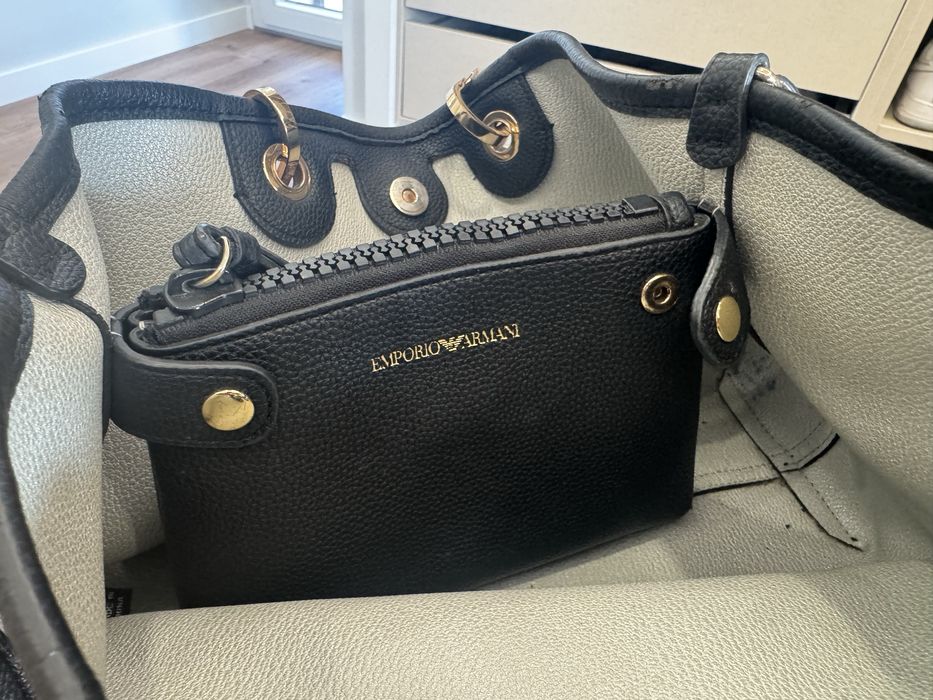 Mala preta Emporio Armani