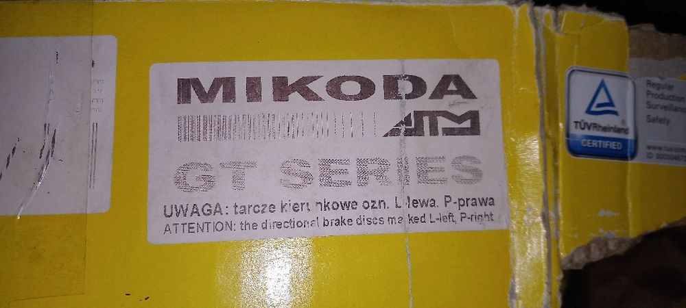 Tarcze+klocki tył BMW