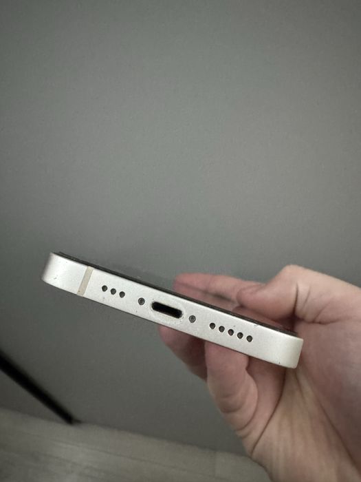 Продам Айфон 13 128GB