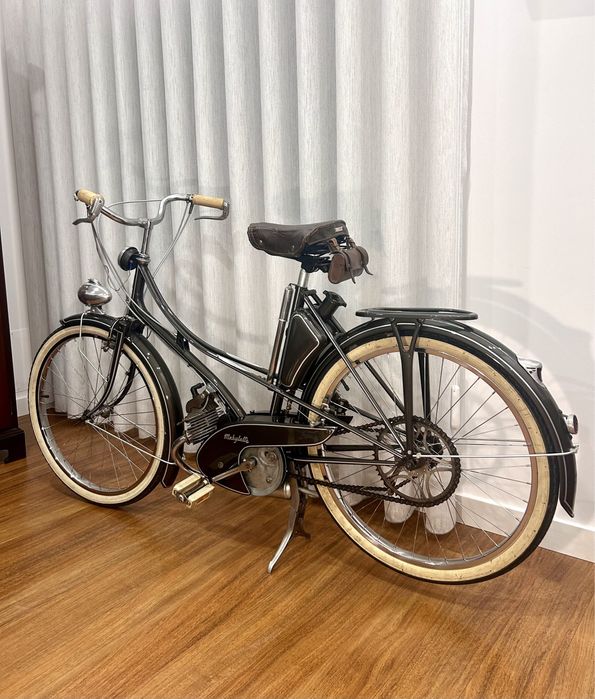 Mobylette Motobecane AV3 1951