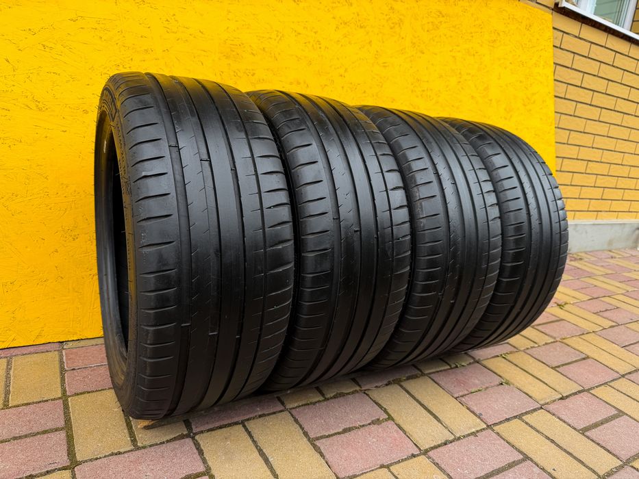 Шини Резина 245.40 R18 Michelin Pilot Sport Літо