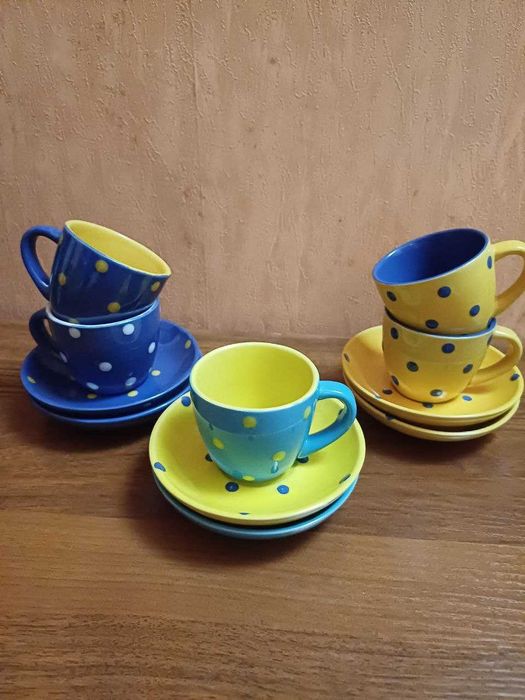 Сервиз кофейный в горошек