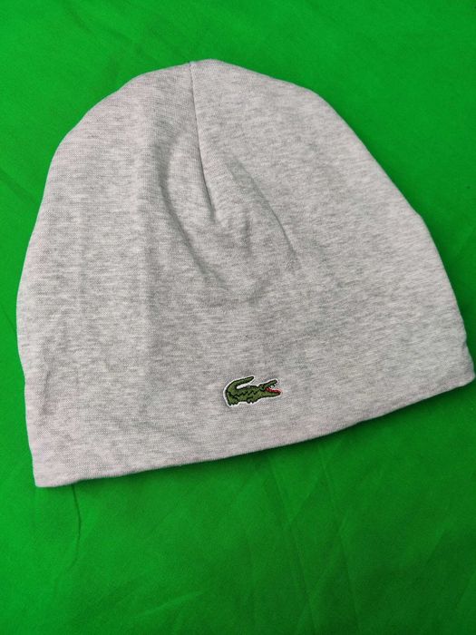 Czapka zimowa Lacoste jasnoszara znaczek nowość outlet