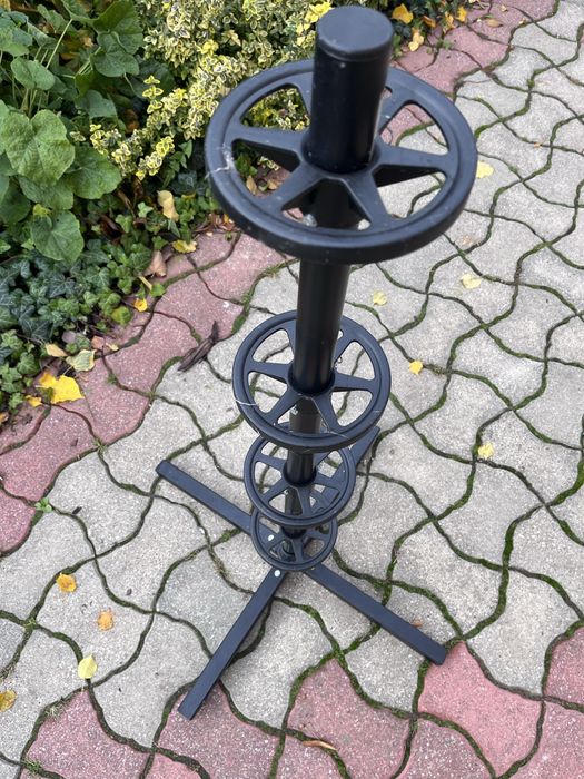 Stojak na felgi do opon uzywany