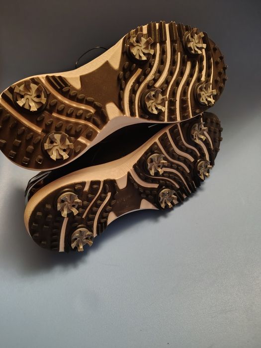 Buty do golfa 40