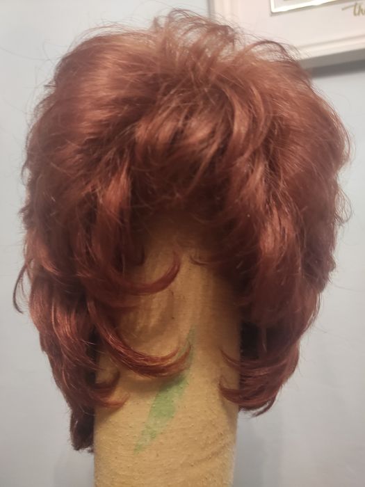 Парик жіночий в гарному стані