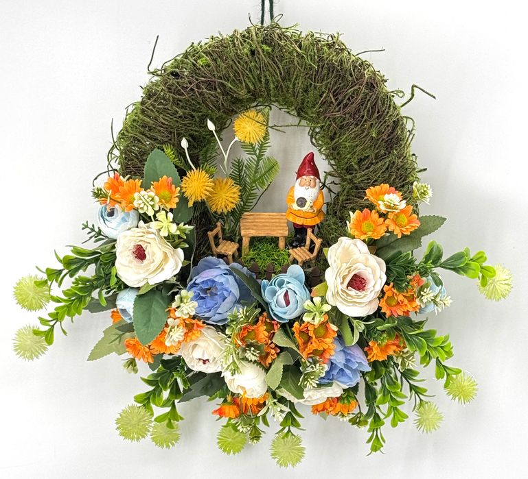 Wianek wiosenny na drzwi faszyna mech krasnal