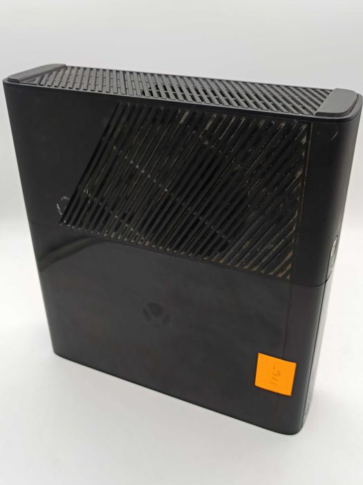 Konsola Microsoft Xbox 360 E bez dysku sama konsola