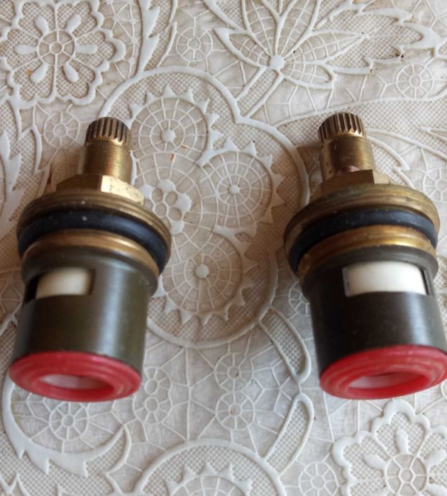 Кран-букса латуневая поворотная (2 шт).